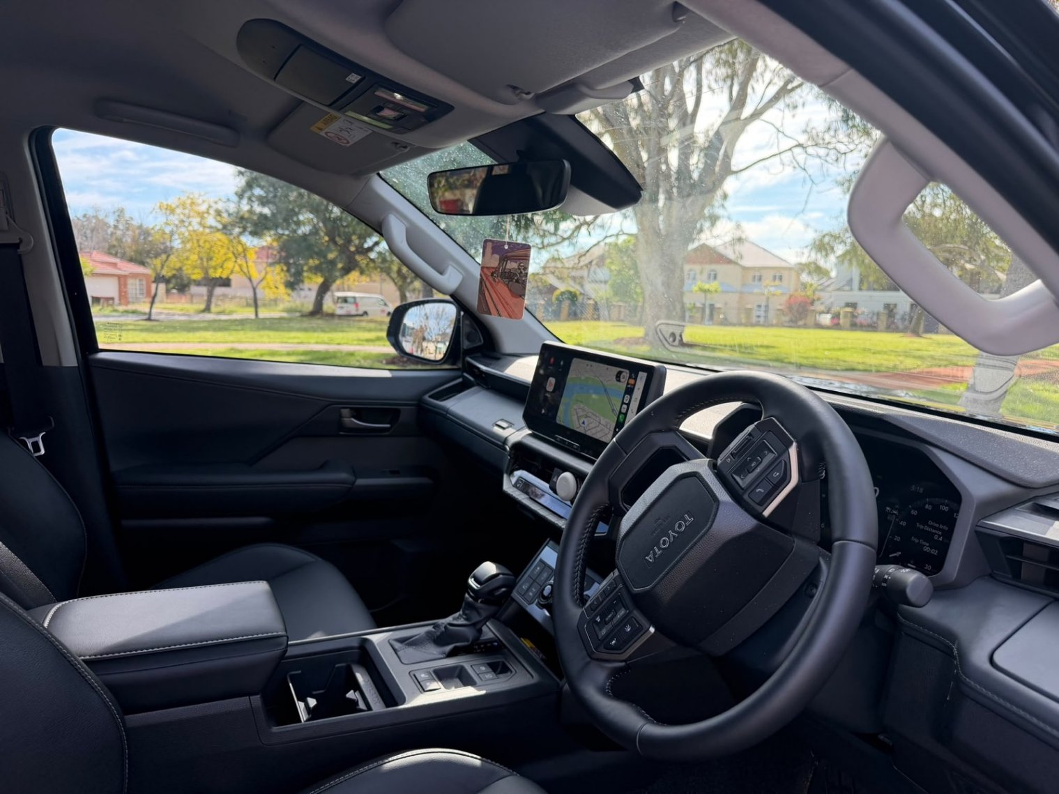 2025 Toyota Hilux Rogue photo 4